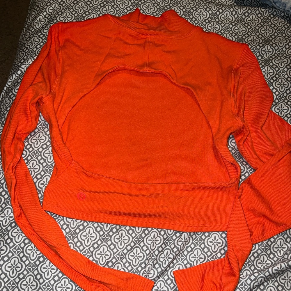 Lululemon Athletica LA Open Back Mock Neck Long Sleeve